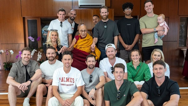 new zealand cricketers meet dalai