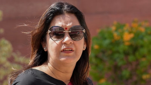 Priyanka Chaturvedi over Apple Hacking Alert 