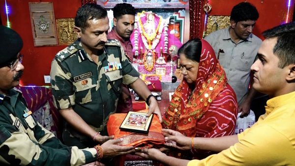 Vasundhara Raje in Barmer Vasundhara Raje in Barmer
