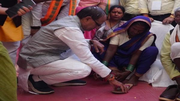 CM Shivraj Singh Chauhan made a big announcement for ladli behna and women tribal class CM Shivraj Singh Chauhan made a big announcement for ladli behna and women tribal class