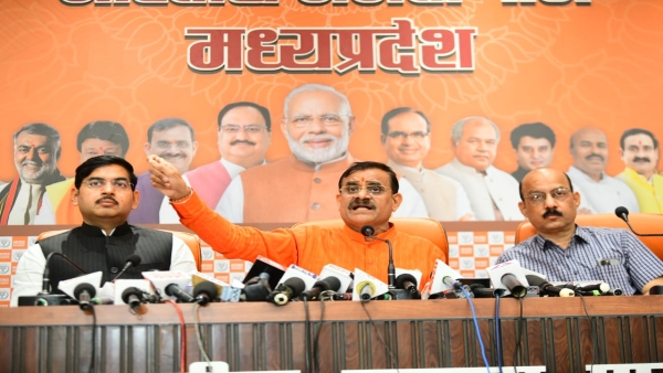 Digvijay Singh is brand ambassador of anti-Sanatan mentality, statement of BJP president VD Sharma Digvijay Singh is brand ambassador of anti-Sanatan mentality, statement of BJP president VD Sharma