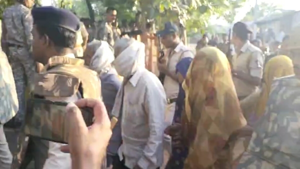 Sarpanch incident, angry people burnt houses, tractors and crops in Banheri, police force deployed.