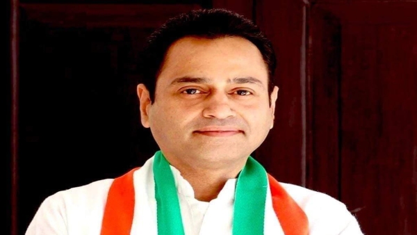 Hitesh Vajpayee targeted Kamal Naths son MP Nakul Nath regarding ticket distribution