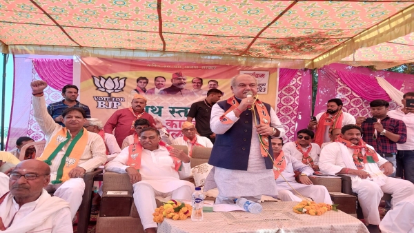 BJP candidate from Dimni, Narendra Singh Tomar addressed workers conference in Ambah
