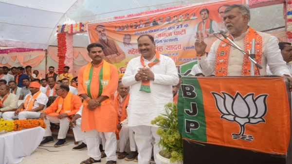Prahlad Singh Patel addressed a public meeting in support of BJP candidate in Chachoda, Guna. Prahlad Singh Patel addressed a public meeting in support of BJP candidate in Chachoda, Guna.