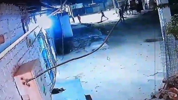 De-addiction center operator forcibly entered the house and took the family hostage, CCTV surfaced