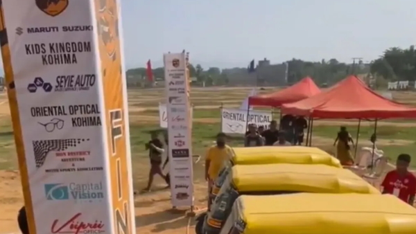 Auto Rickshaw race