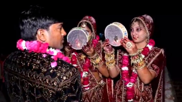 Two wives kept Karwa chauth fast and worshiped together for one man in agra 