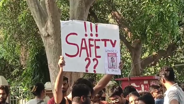 girl student molested on gun point in IIT-BHU campus on wednesday 