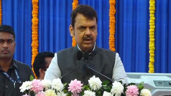 Devendra Fadnavis assures farmers
