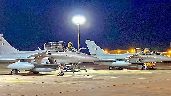 india france 114 Rafale Fighter Contract