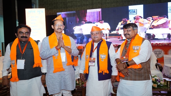  jabalpur-retired-ias-leader-bjp-ved-prakash-s-exit-poll-update