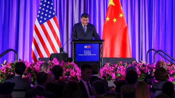 Xi jinping Receives Standing Ovation 