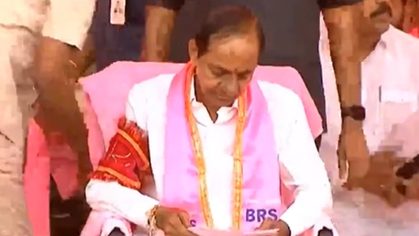 तेलंगाना: उड़ानों से आने वाले लोग झूठे वादे कर लौट जाएंगे