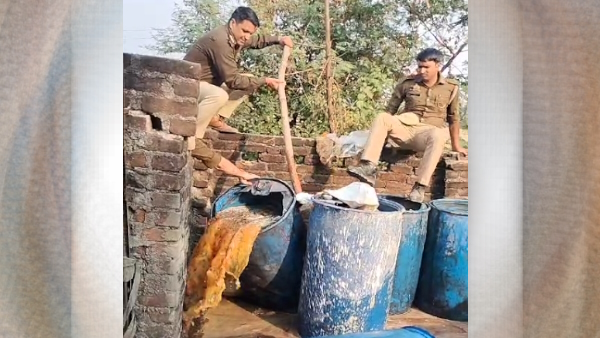 liquor started coming out of the handpump in Lalitpur when police raided