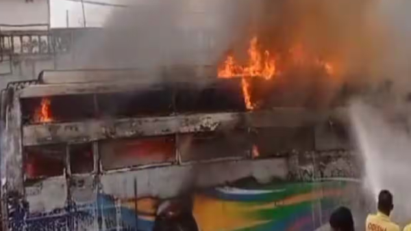 bus fire gorakhpur