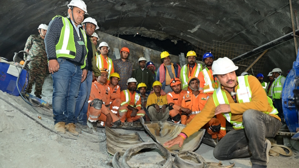 Uttarkashi tunnel collapse News in Hindi Uttarkashi tunnel collapse News in Hindi