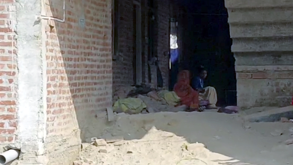 family waiting for the revival of son who died because of snake bite 7 days ago in moradabad