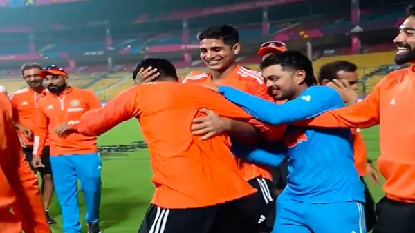 suryakumar wins best fielder medal