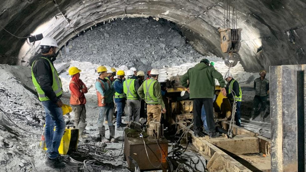 Uttarkashi Tunnel accident Rescue darkness on Diwali, will new light in lives 40 laborers on Chhath?
