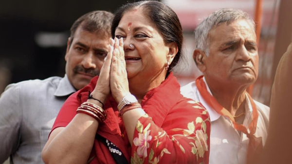 Vasundhara Raje Retire