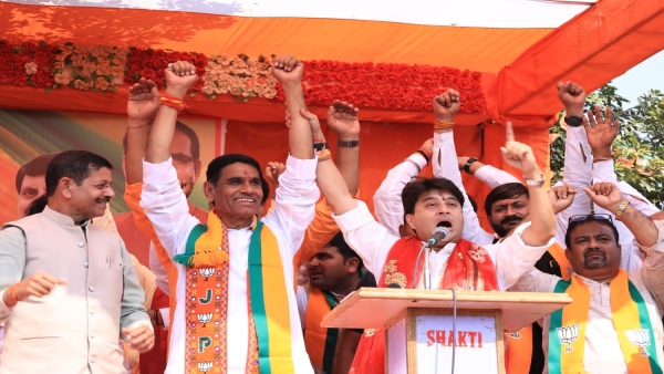 Kamal Nath and Digvijay Singhs eyes start shining after seeing the chair, Jyotiraditya Scindias big statement in Maihar