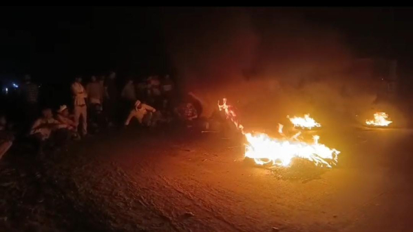 firing incident in Tomar Dimani assembly constituency, villagers protested by setting fire to