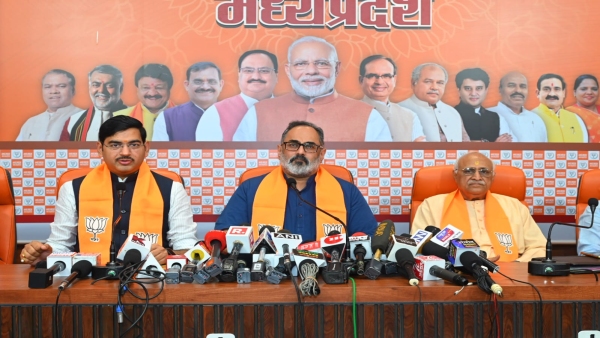 People of Karnataka became victim of Congresss fraud and loot, MP should be alert: Rajiv Chandrashekhar