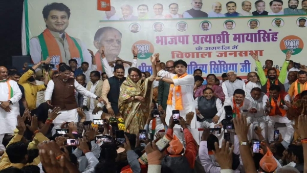 Jyotiraditya Scindia held public meeting in support of BJP candidates in assemblies of Maya Singh Jyotiraditya Scindia held public meeting in support of BJP candidates in assemblies of Maya Singh