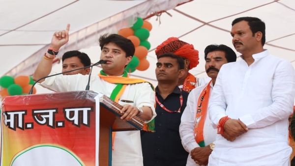 Jyotiraditya Scindia said - The pair of Digvijay and Kamal Nath put Madhya Pradesh in a pit