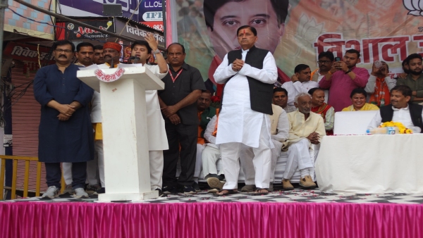 Jyotiraditya Scindia big statement in Bhind, will give permanent houses to ladli behna sisters