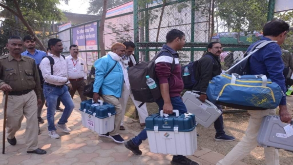 Voting preparations complete, votes will be cast tomorrow, heavy police force deployed in the city