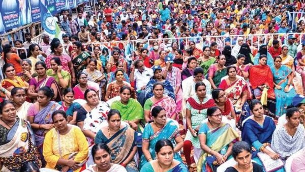 YSRC bus yatra in Visakhapatnam Sout