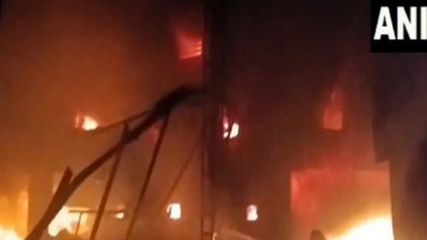 पंजाब: फर्नीचर गोदाम में लगी आग, 60 लाख का समान जलकर राख