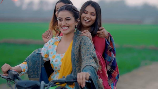 Akshara Singh New Year party with her friends, there will be a lot of fun, Bhojpuri Song News Akshara Singh New Year party with her friends, there will be a lot of fun, Bhojpuri Song News