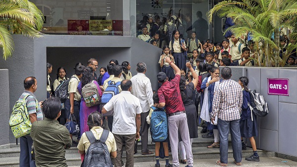 Bengaluru schools bomb threat News