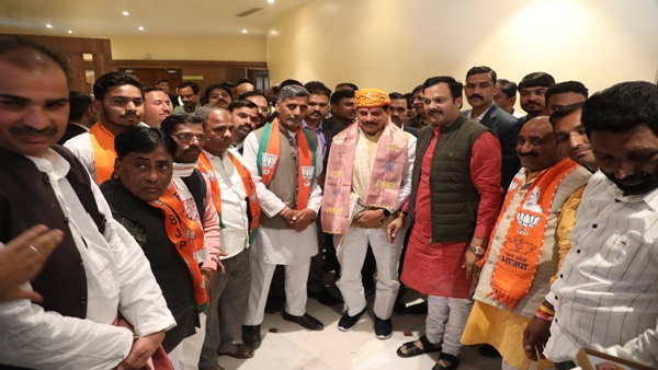 congratulate-CM-Mohan-Yadav-supporters