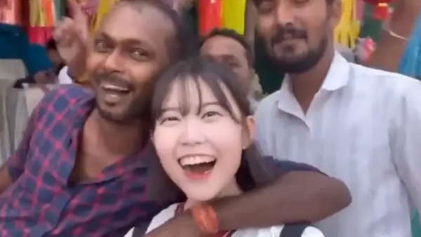South Korean Vlogger