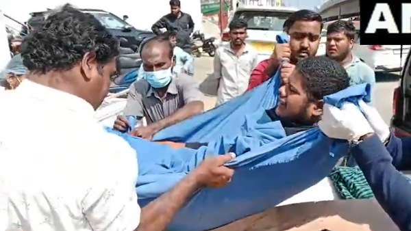 घरेलू गैस पाइपलाइन लीक होने से लगी भीषण आग, 12 लोग झुलसे