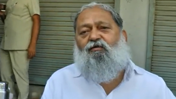 हरियाणा: अनिल विज के आवास पर भारी संख्या में पहुंचे फरियादी