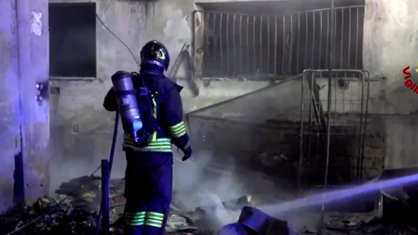 इटली के अस्पताल में लगी आग, 3 की मौत, 200 को बचाया