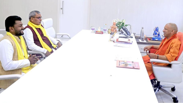 योगी आदित्यनाथ 