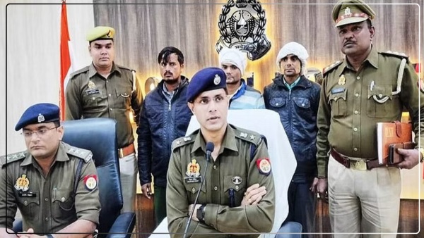 up-news-kasganj-father-son-was-infatuated-with-village-woman