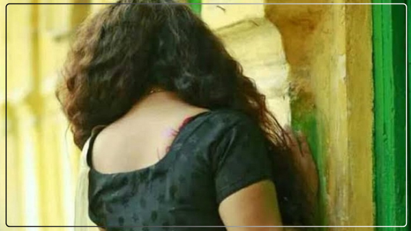 up-news-doctor-was-doing-dirty-work-with-the-woman-who-came-to-take-medicine