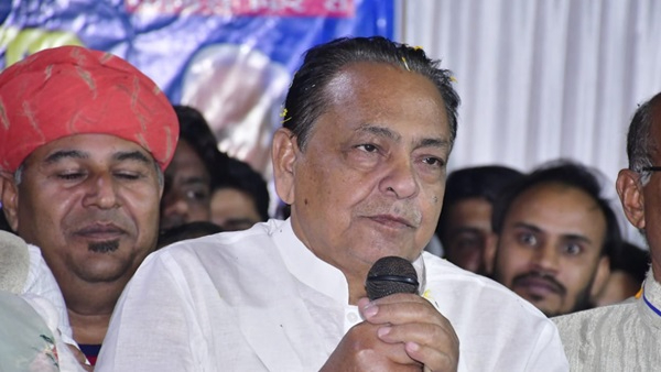 Rafiq Mandelia Rafiq Mandelia