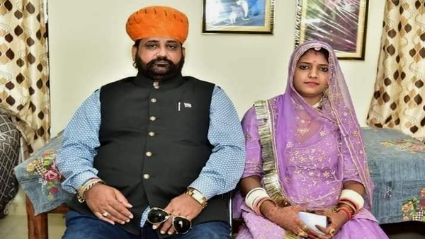 Sukhdev Singh Gogamedi wife Sheela Shekhawat