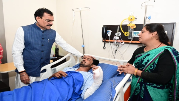 BJP MP Vishnudutt Sharma arrives to see Arera Mandal BJP worker injured in attack by goons