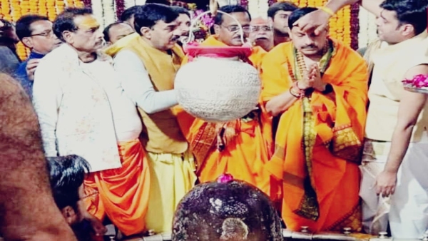 CM Mohan Yadav broke the centuries old myth by spending night in Ujjain, said - Mahakal is my father.