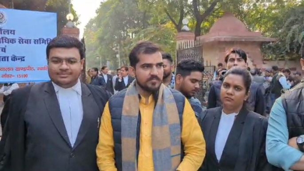 Students who snatched judge car got bail from High Court CM Mohan Yadav Shivraj had demanded apology