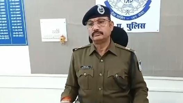 Married woman who became victim of online fraud took suicidal steps, police engaged in investigation Married woman who became victim of online fraud took suicidal steps, police engaged in investigation